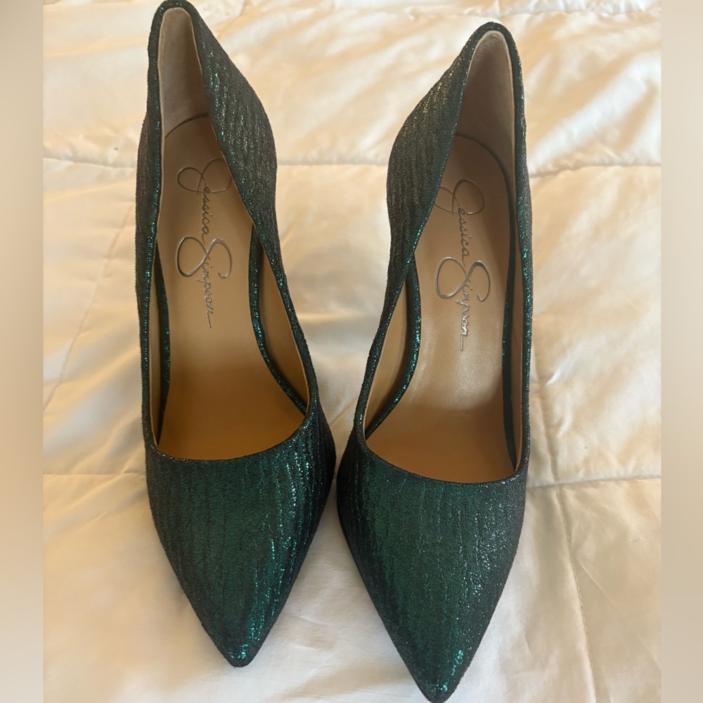 Jessica Simpson Green Elegant Pointed-Toe Heels